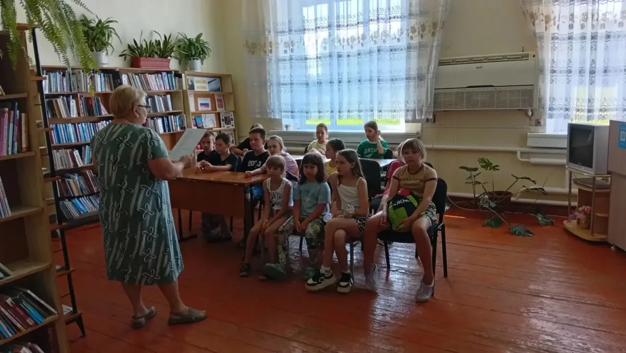 «Спортивный калейдоскоп» под таким названием прошел познавательный час,посвященный Дню ...