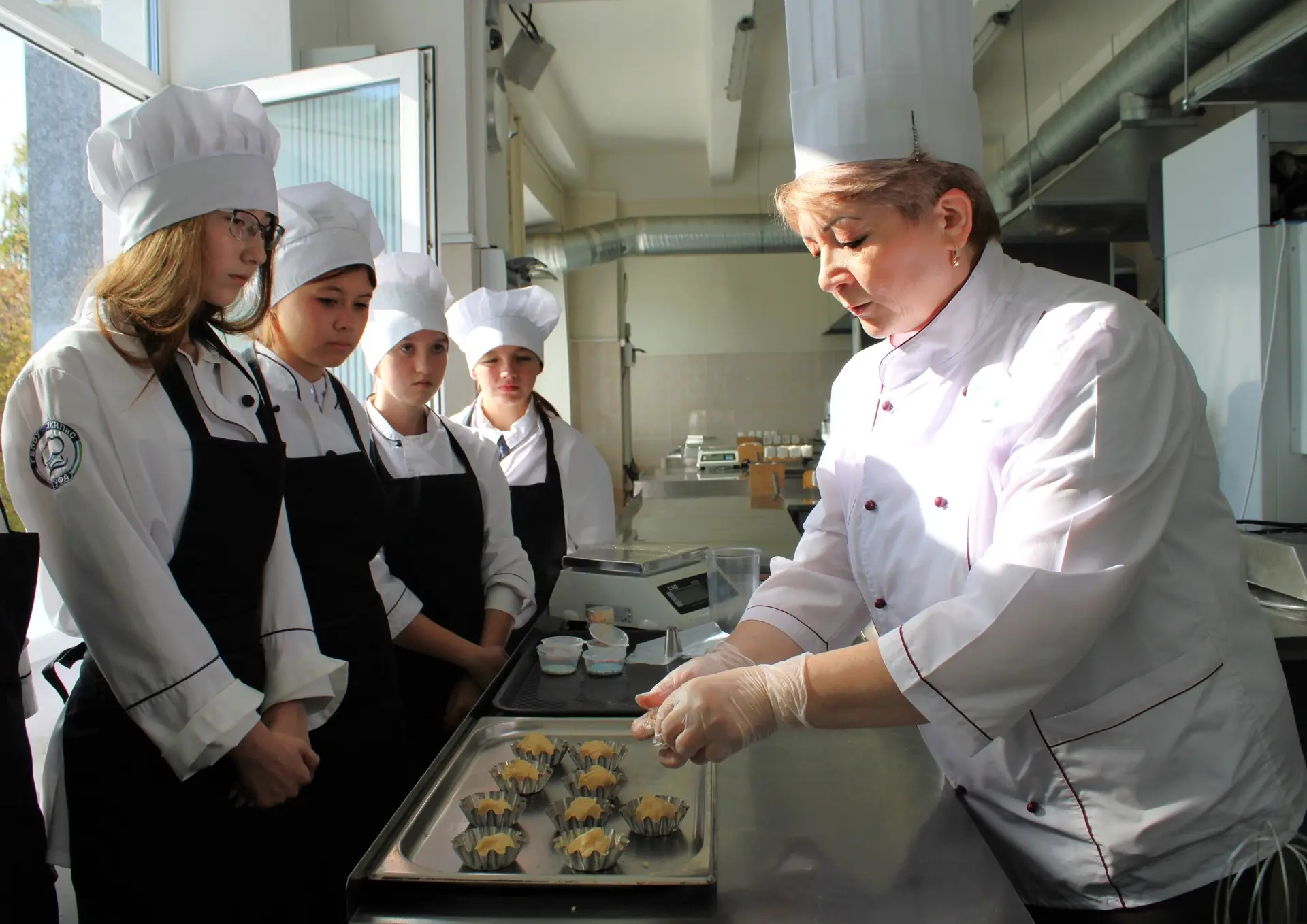 Школьники Уфы попробуют себя в разных профессиях 🧑‍🍳