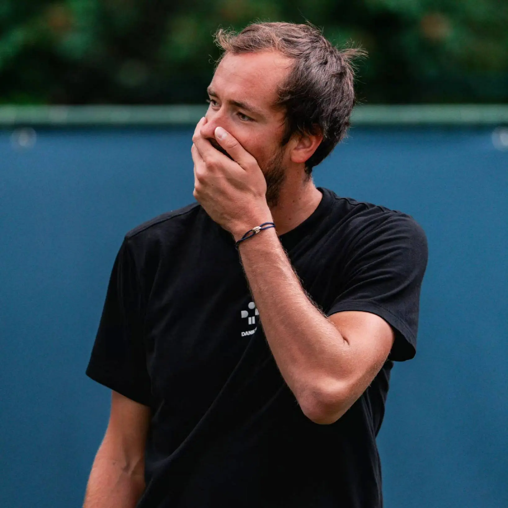 💘 Даниил Медведев обыграл 779-ю ракетку мира Богарда во втором круге ATP 250 в Хертонгенбосе 6:3, 4
