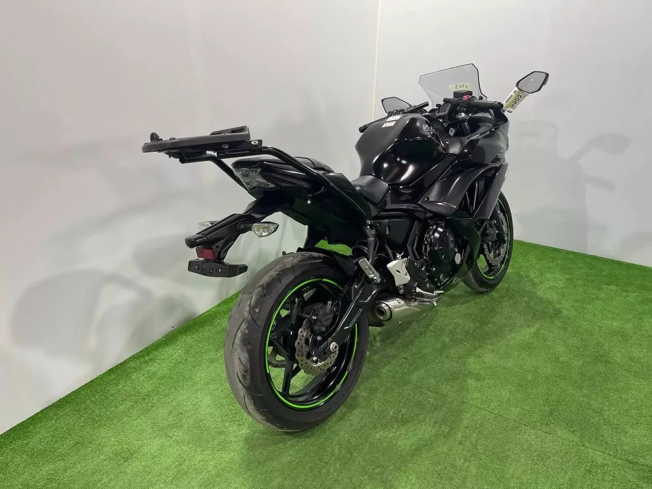 KAWASAKI NINJA 650 ABS в наличии во Владивостоке  Характеристики:  - 2017 год - объем 650 см3 - Аукц