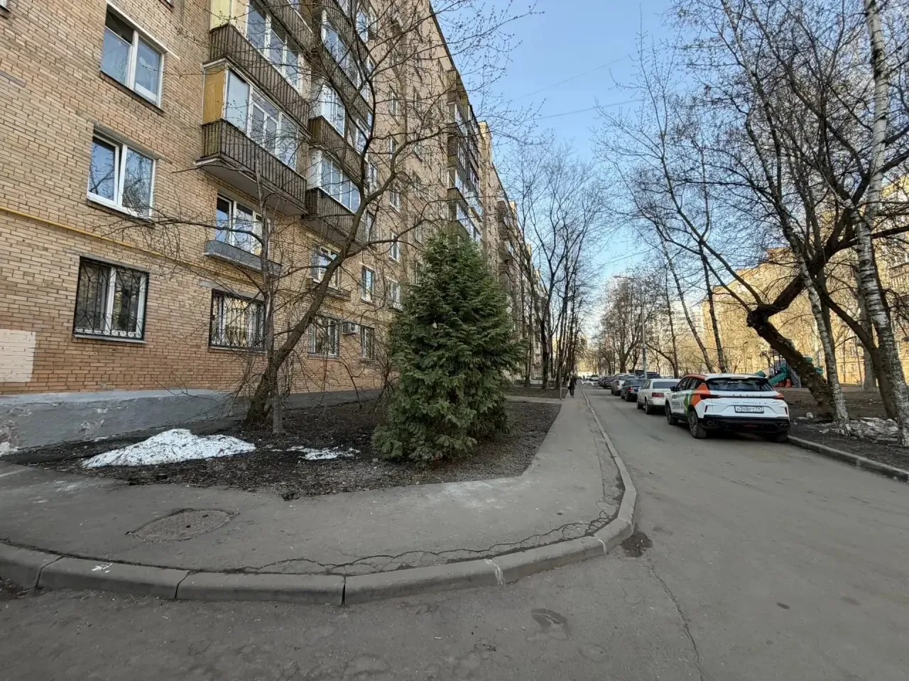 🌿 В Преображенском завершилось благоустройство дворовой территории по адресу: ул. Халт...