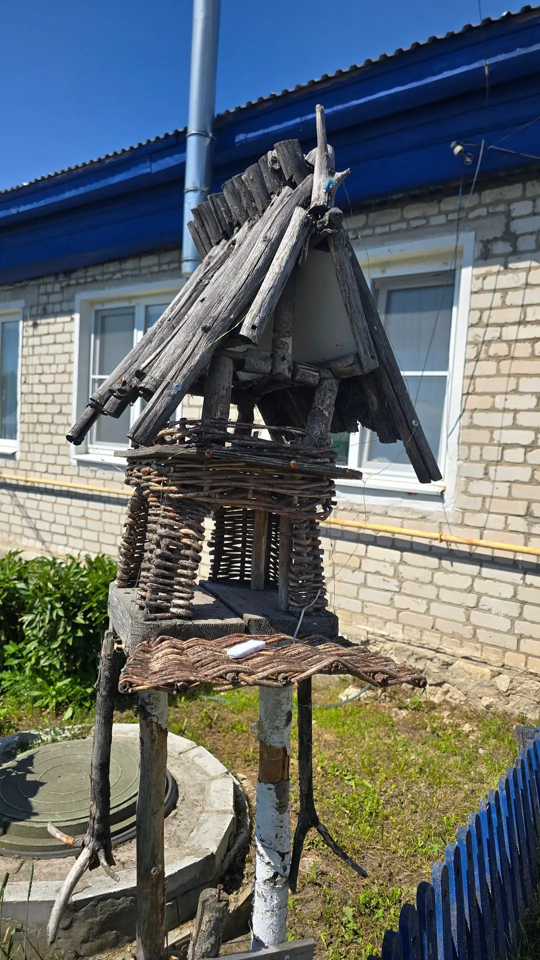 🚨🧙‍♀ «ОТКУДА У БАБЫ-ЯГИ ДЕНЬГИ НА ЭЛИТКУ?!» В городе нашли элитный коттеджный поселок...