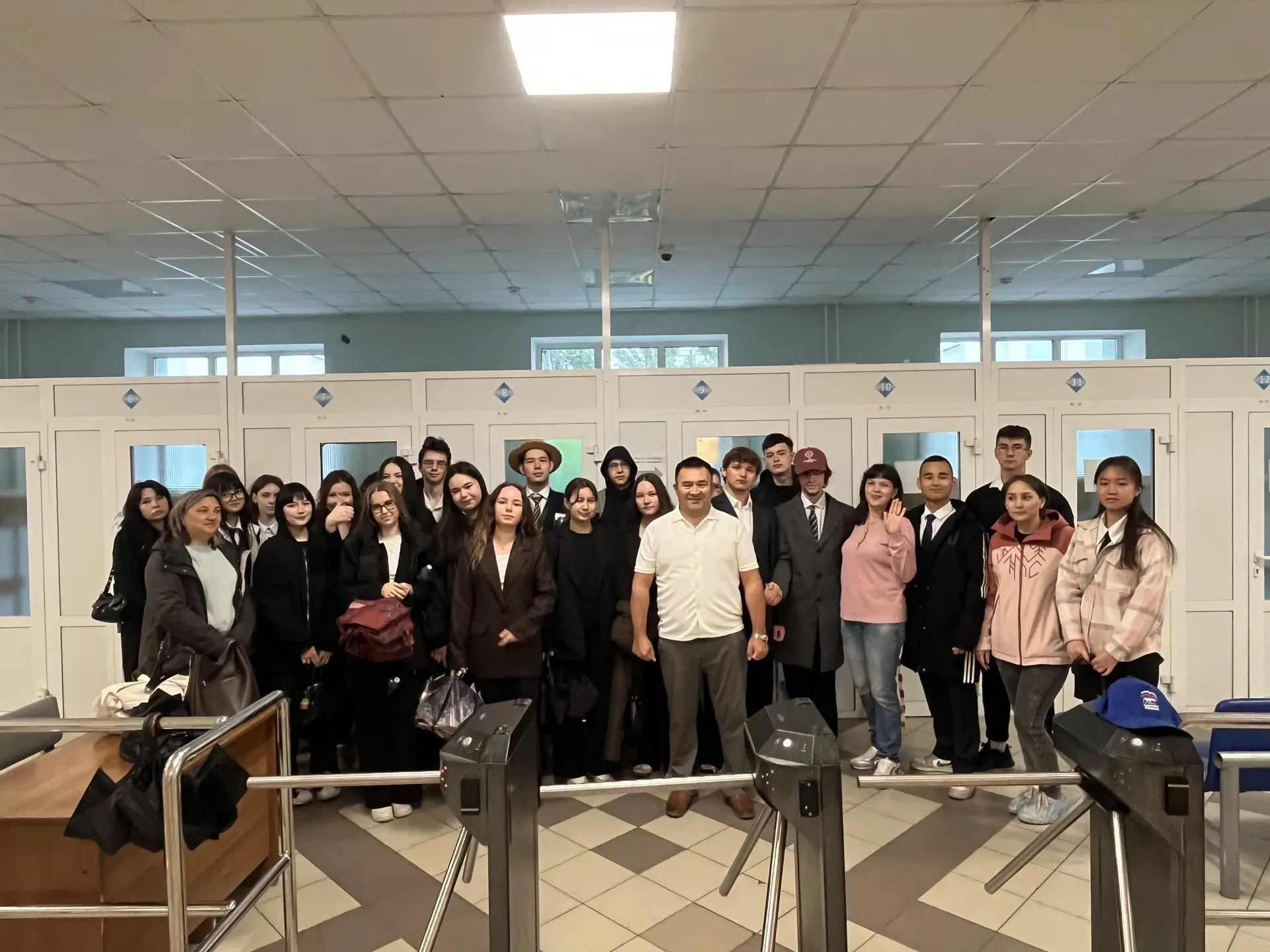 💯Сегодня наши выпускники 11-х классов пишут  ЕГЭ по русскому языку. По традиции мы про...