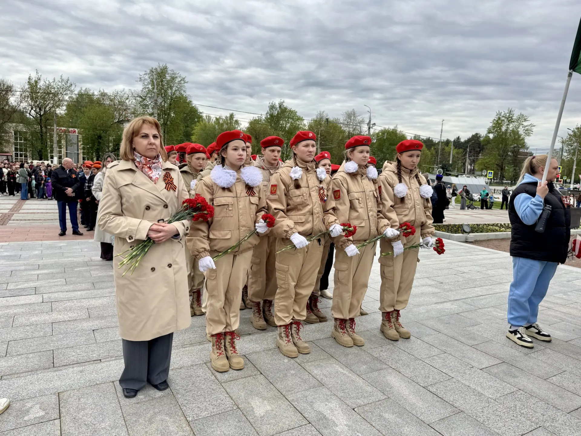 ✨Память поколений: Юнармейцы почтили подвиг героев  🇷🇺 9 мая, в День Великой Победы, юнармейцы отряд
