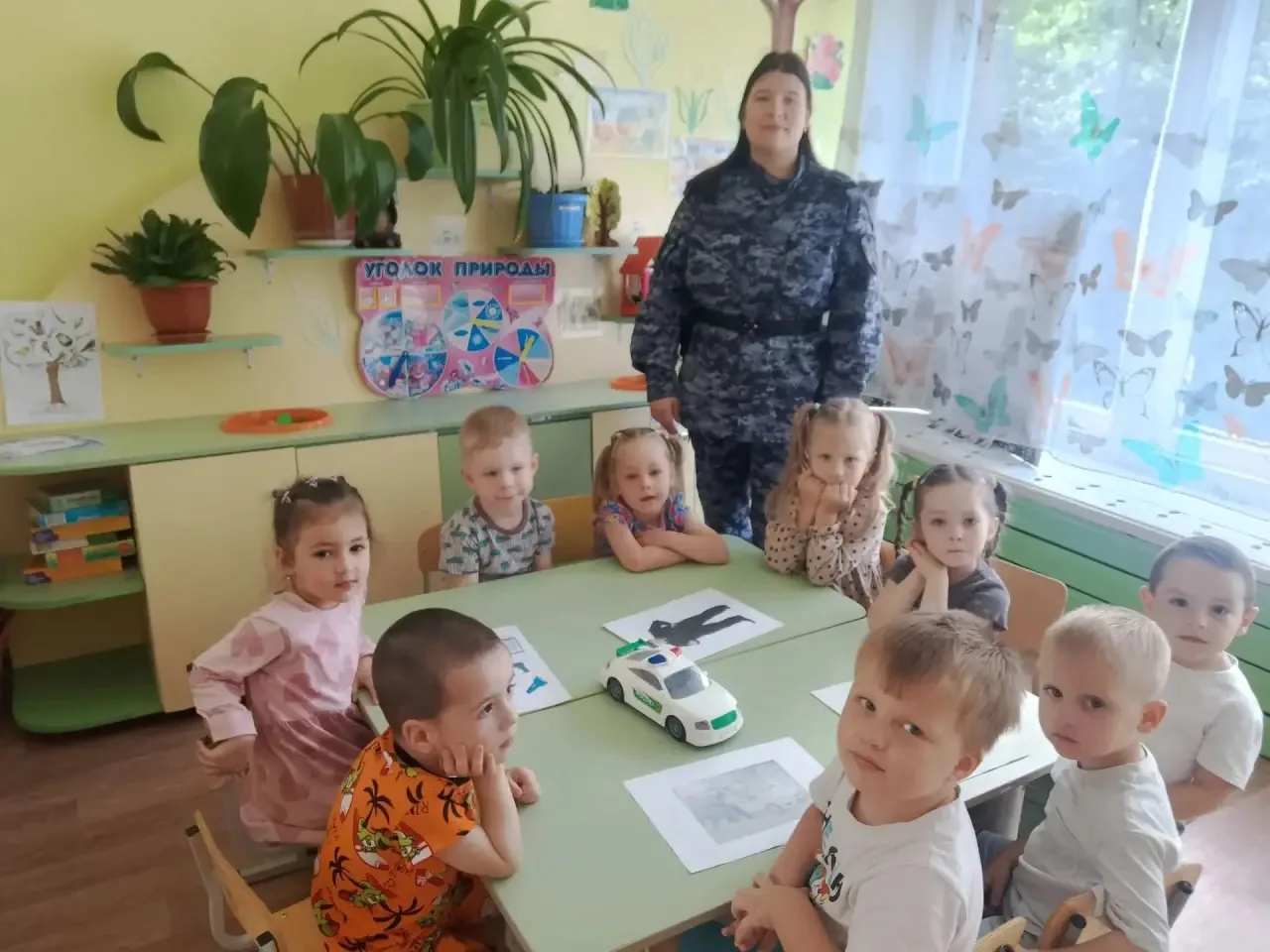 🗓️👮🏻17 июля в гости к ребятам группы N8 приходил сотрудник Россгвардии, младший серж...