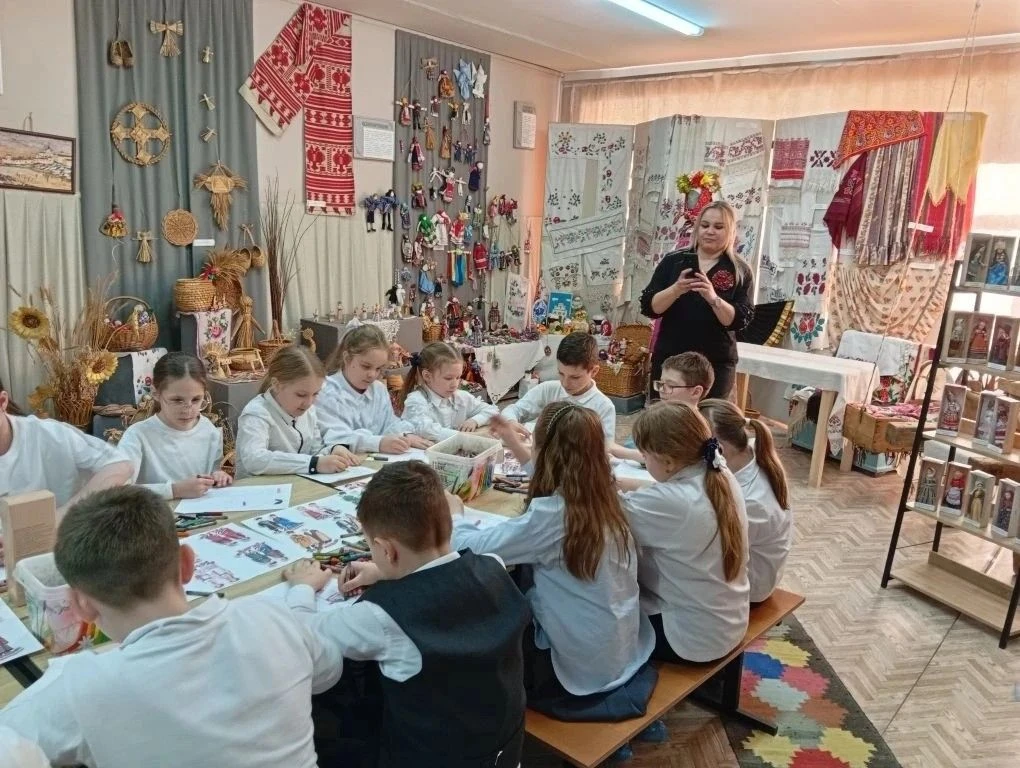 Ученики 3 «Г» класса (кл.рук. Сукманова О.Л.) побывали на познавательном занятии в Цент...