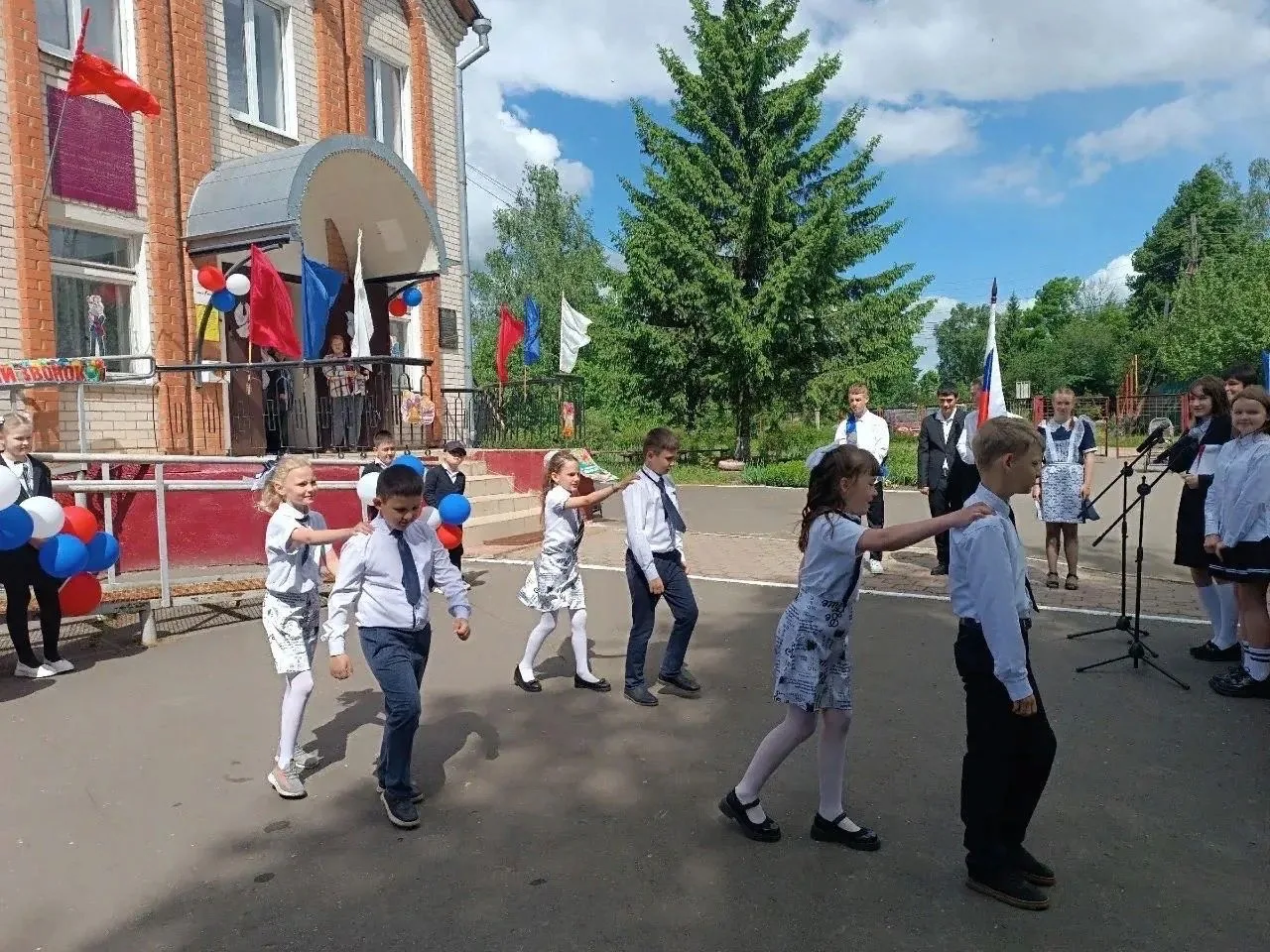 🎓Миссия «Школьные годы» выполнена!