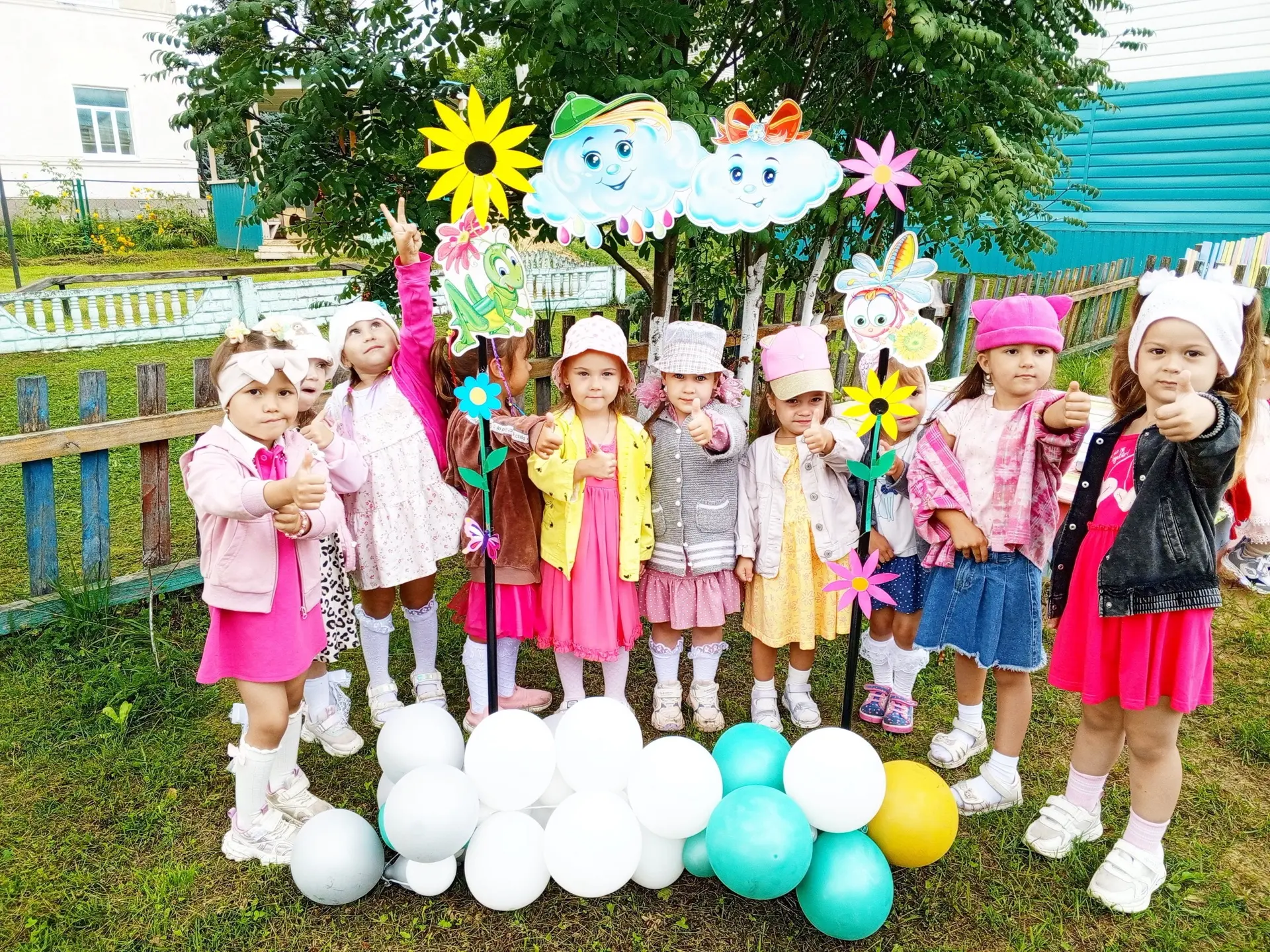 Все мы – лучшие друзья!  Друг без друга нам нельзя! Сегодня воспитанники нашего детского сада с огро