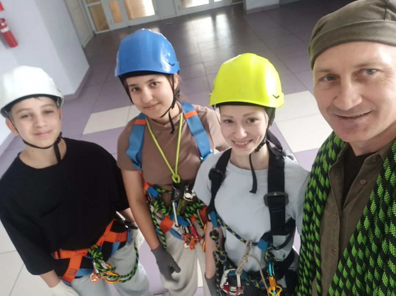 Сегодня 30.05.2026 года прошло первое вводное занятие по программе "Школа юного туриста".