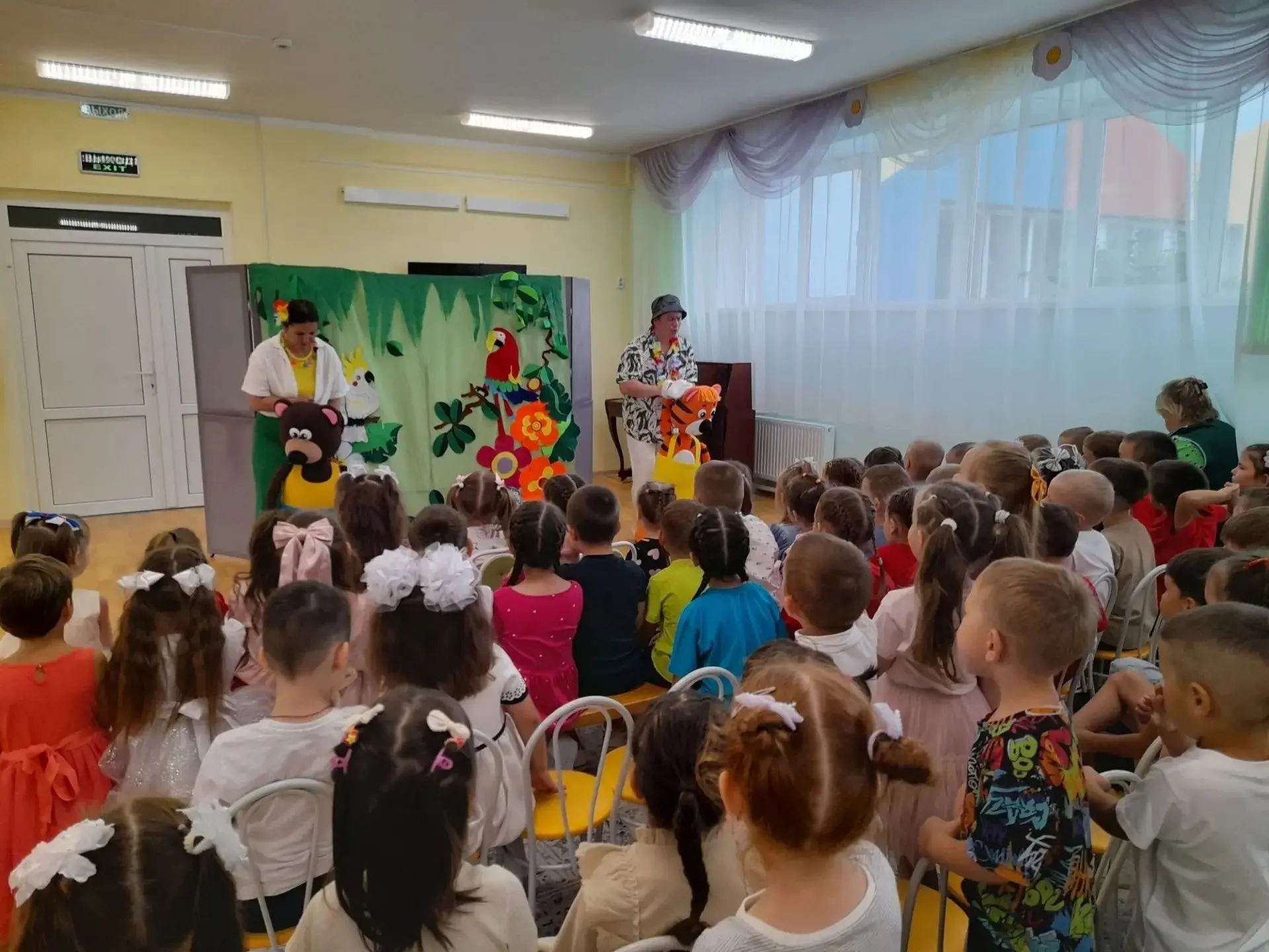 Волшебство театра в нашем саду !