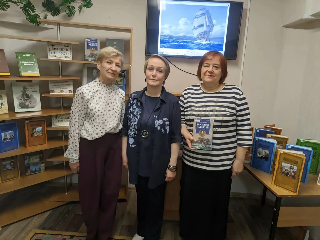 ⚓️ Ветер странствий в стенах библиотеки: как 7А и 7В встретились с историей и морем! 🌊  📚 На этой не