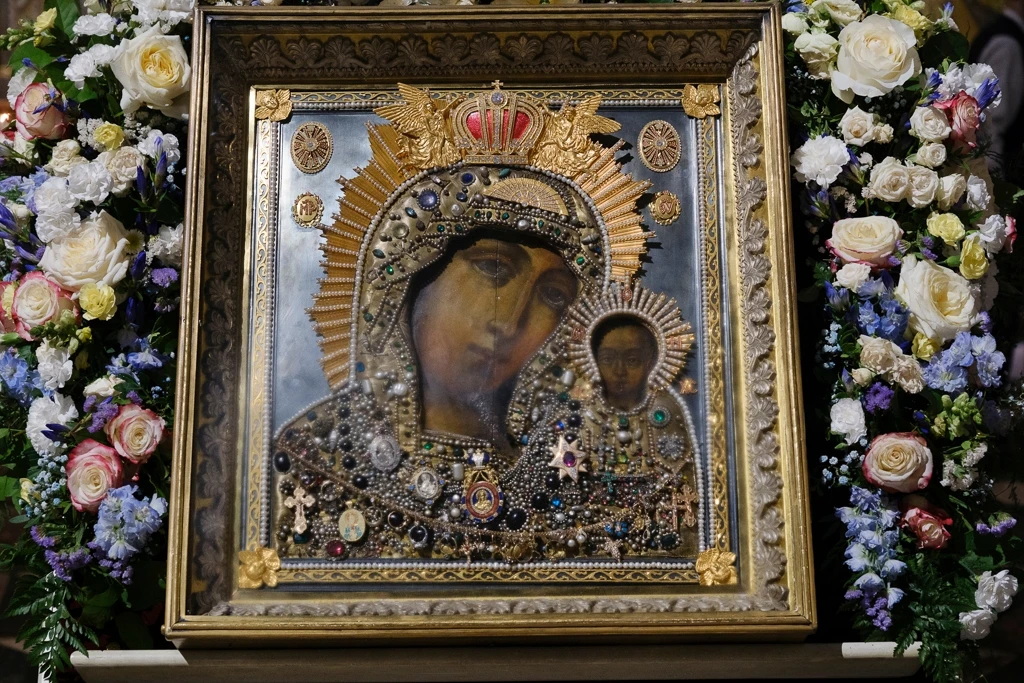 В день празднования явления Казанской иконы Божией Матери, 21 июля, митрополит Санкт-Петербургский и