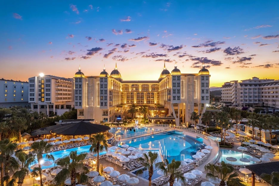 🇹🇷 Турция из Екатеринбурга  📍 SIDERA KIRMAN PREMIUM 5*  🚩Локация — уютный и тихий поселок Окурджалар
