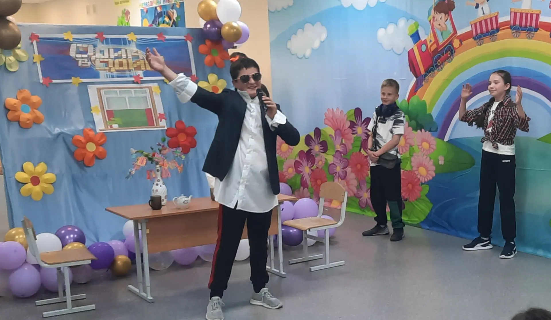# 🎤 БИЛИБИНСКИЙ «ОЛИМП» В «РАДУГЕ»: У НАС В ГОСТЯХ ЗВЕЗДЫ! 🌟🎸

Сегодня в нашем лагере — настоящий