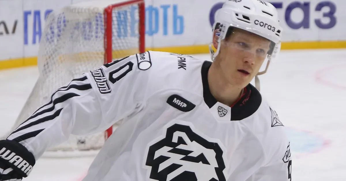 🏒 Сошников врезался головой в борт — форвард «Трактора» рискует пропустить 1,5 месяца