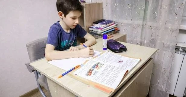 🤔 Школы могут начать проверять домашние задания устно