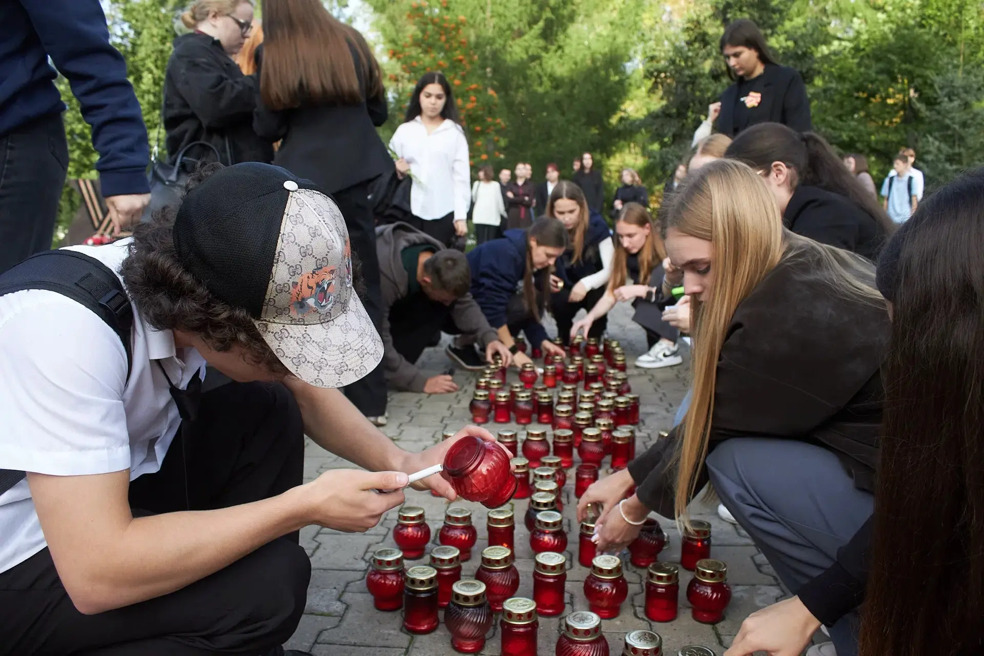 🛑 Студенты Дальневосточного филиала РГУП им. В.М. Лебедева почтили память героев в Ден...