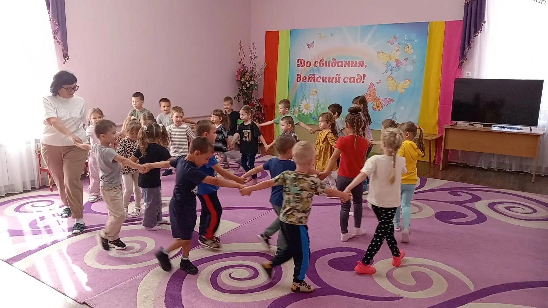 Лето уходит, а музыка остается! 🎶 Наши ребята уже вовсю занимаются с Галиной Юрьевной