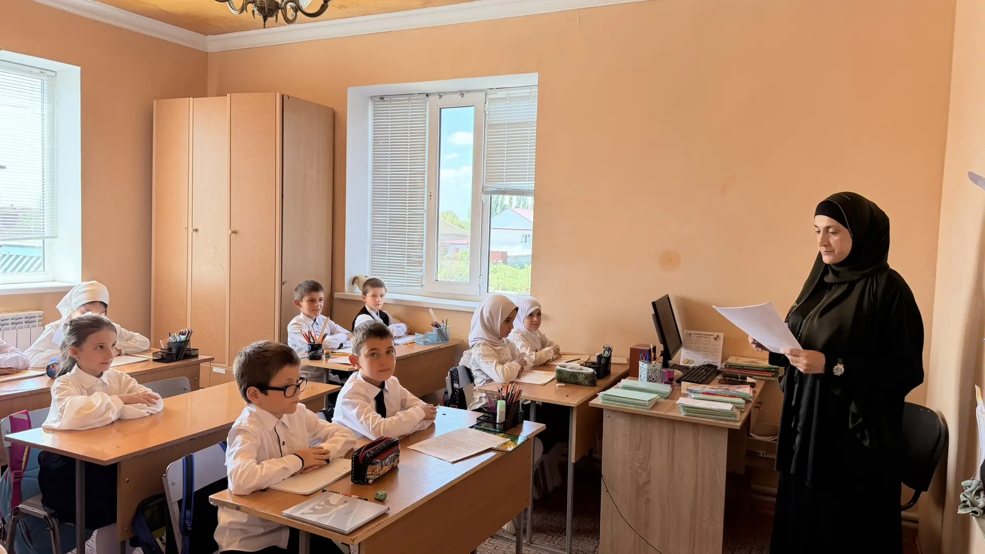 🙌🏻Классный час  «Урок мужества», посвященного Году единства народов России 🇷🇺