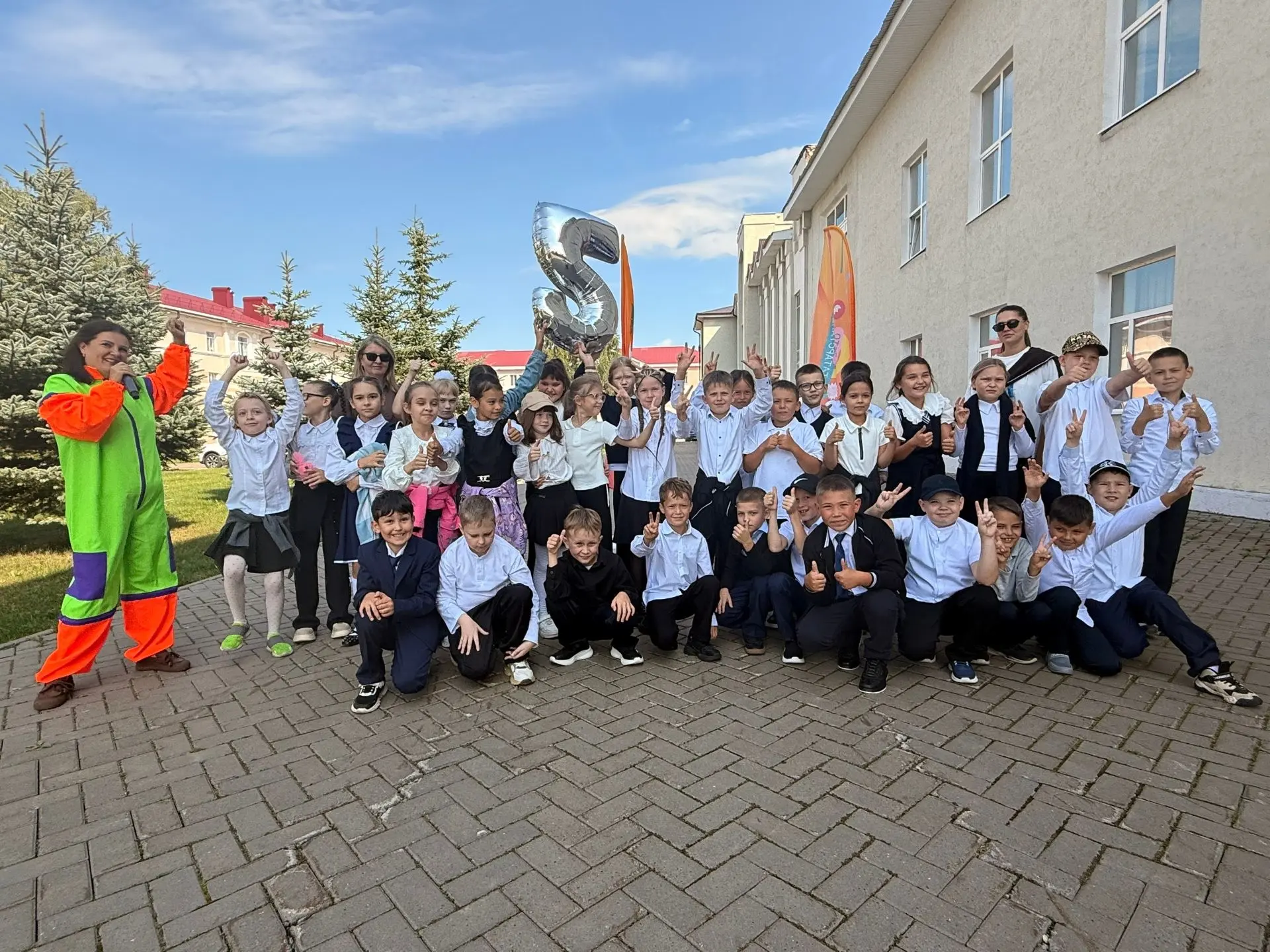 В Бавлах для школьников провели развлекательную программу "Пастила"