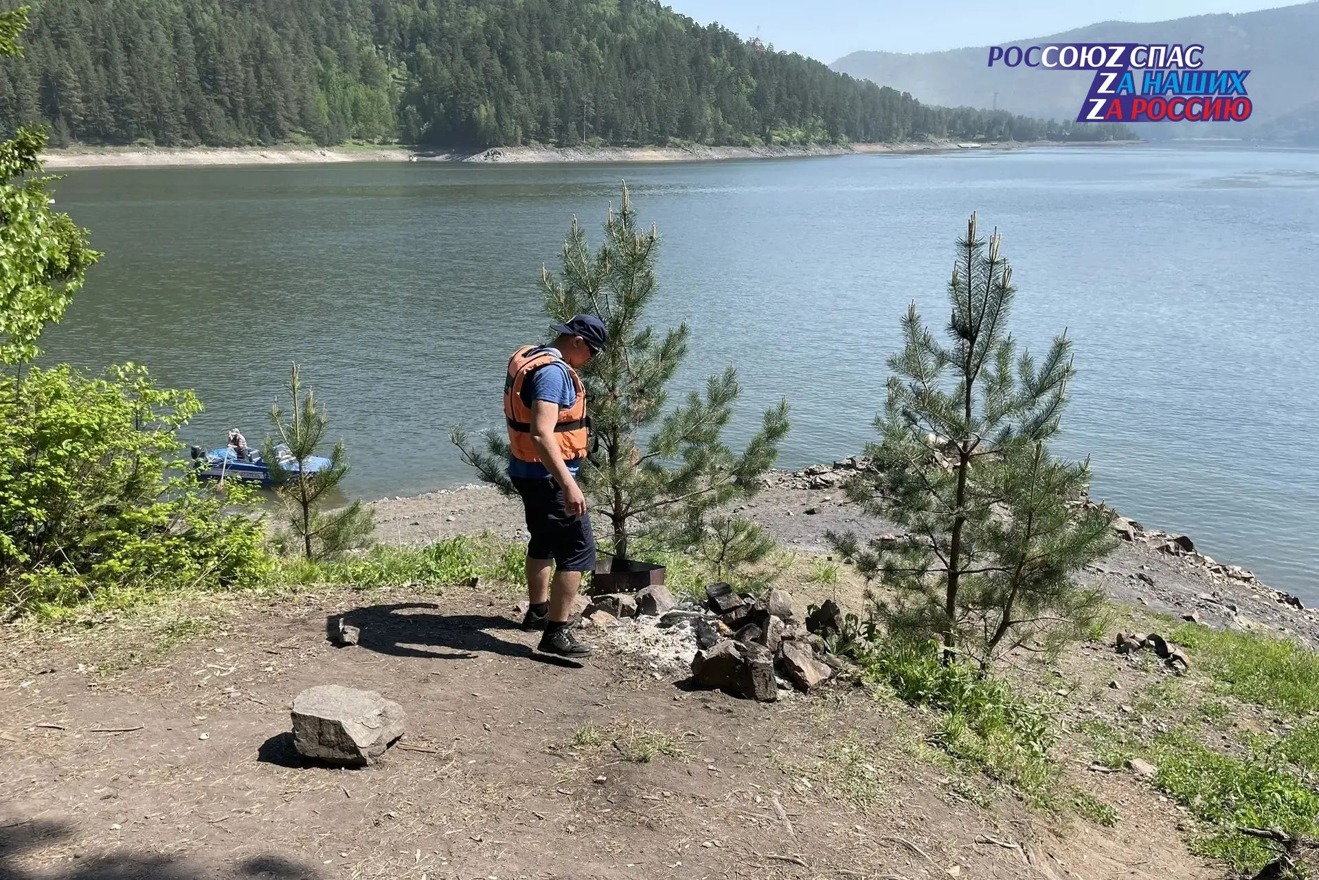 Спасатели провели рейд по Красноярскому водохранилищу