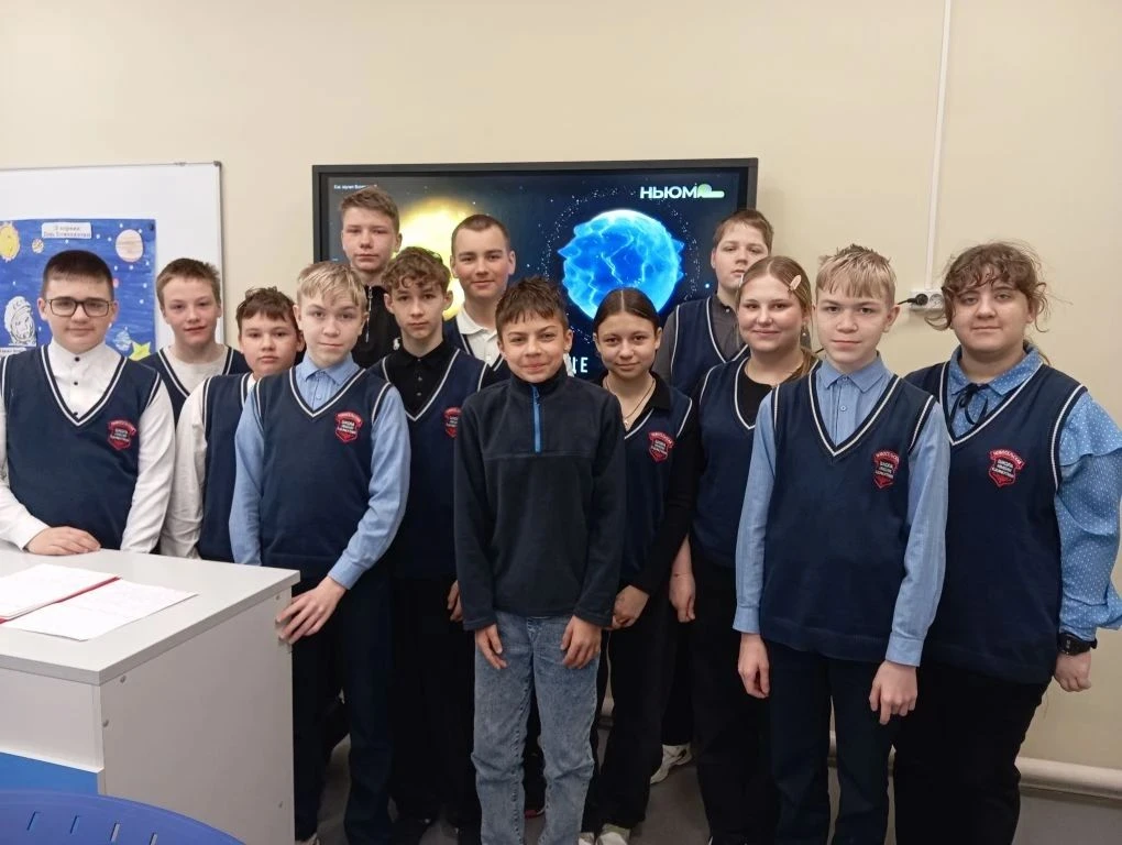 🚀"Космический Полёт"      В седьмом классе прошло увлекательное мероприятие, посвященн...