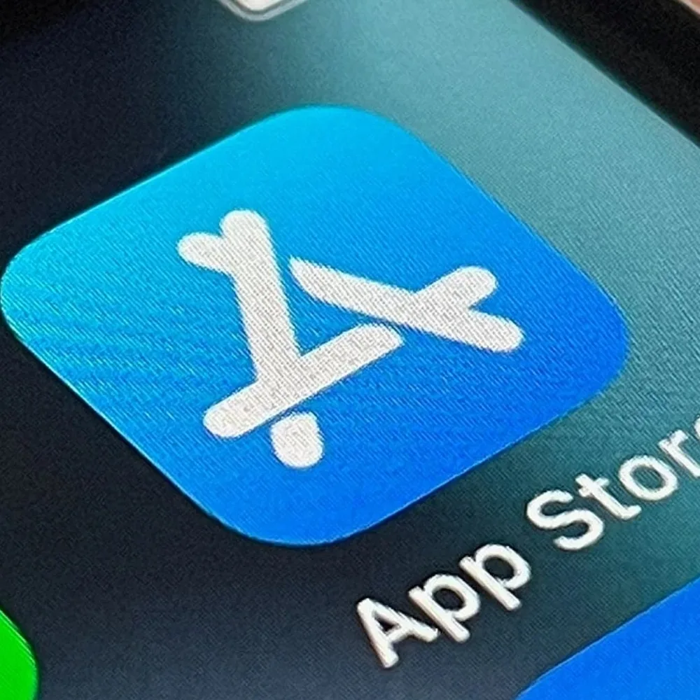 У пользователей из России возникли проблемы с доступом к   App Store 
 
По данным сервиса "Сбой", то