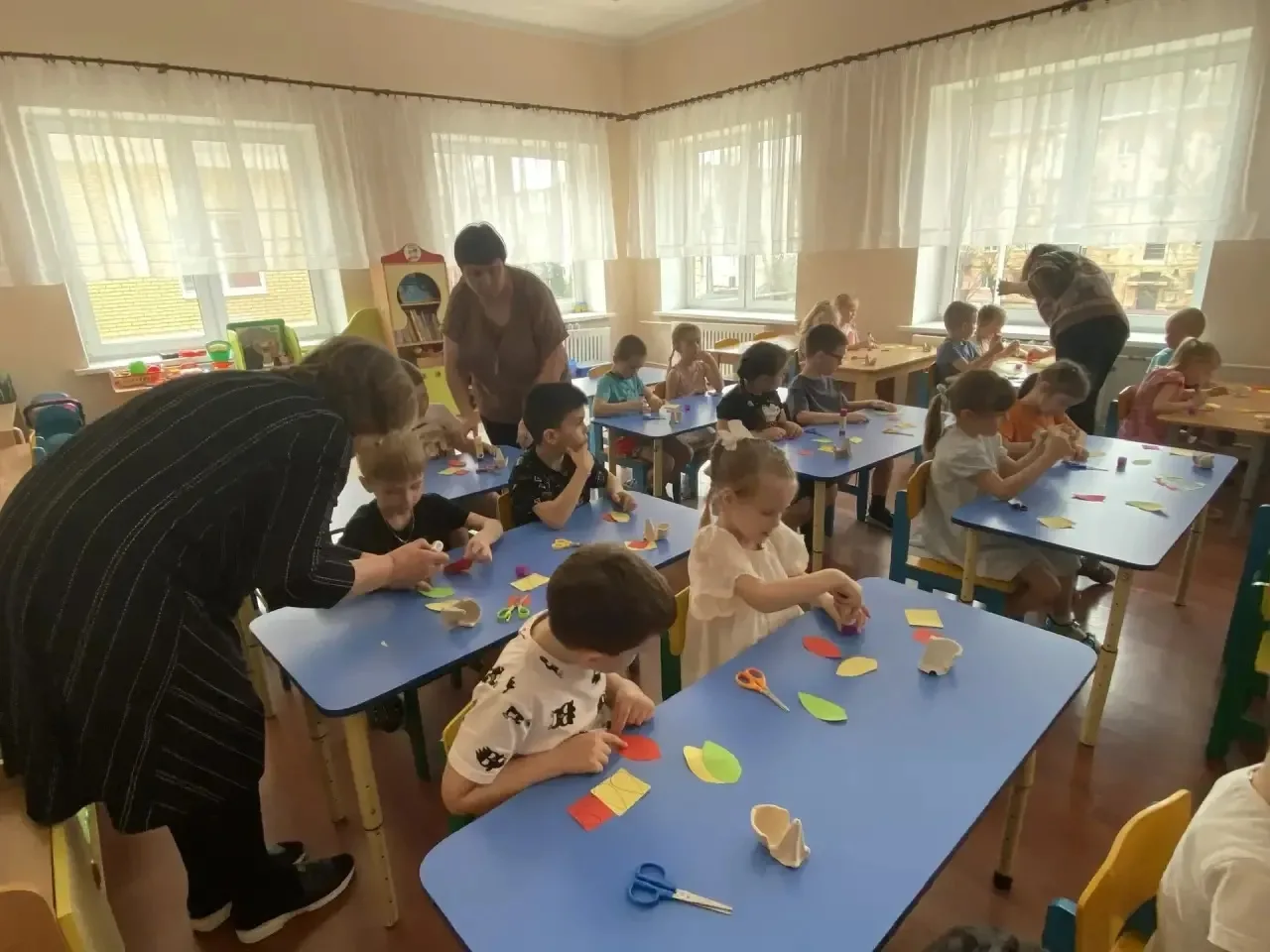 🌸 Пасхальное чудо своими руками: мастер‑класс в детском саду! В МБОУ «Эффективная школа» дошкольном 