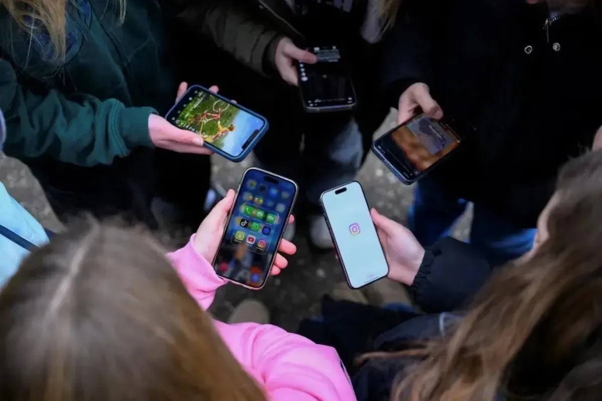 😳ДЕТЯМ ХОТЯТ ЗАПРЕТИТЬ СОЦСЕТИ

В Госдуме предложили ограничить доступ к соцсетям и чат-ботам с ИИ 