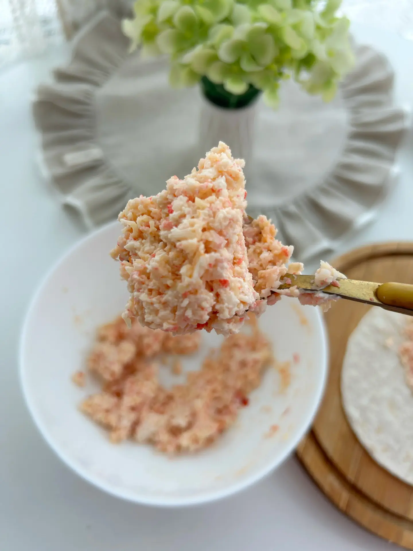 Доброе утро, мои хорошие ❤️  Мои авторские чебуреки с крабовой начинкой  А почему бы и да! Когда нем