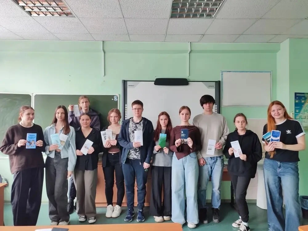 В Год единства народов России старшеклассники представили буклеты о культуре и традициях народов наш