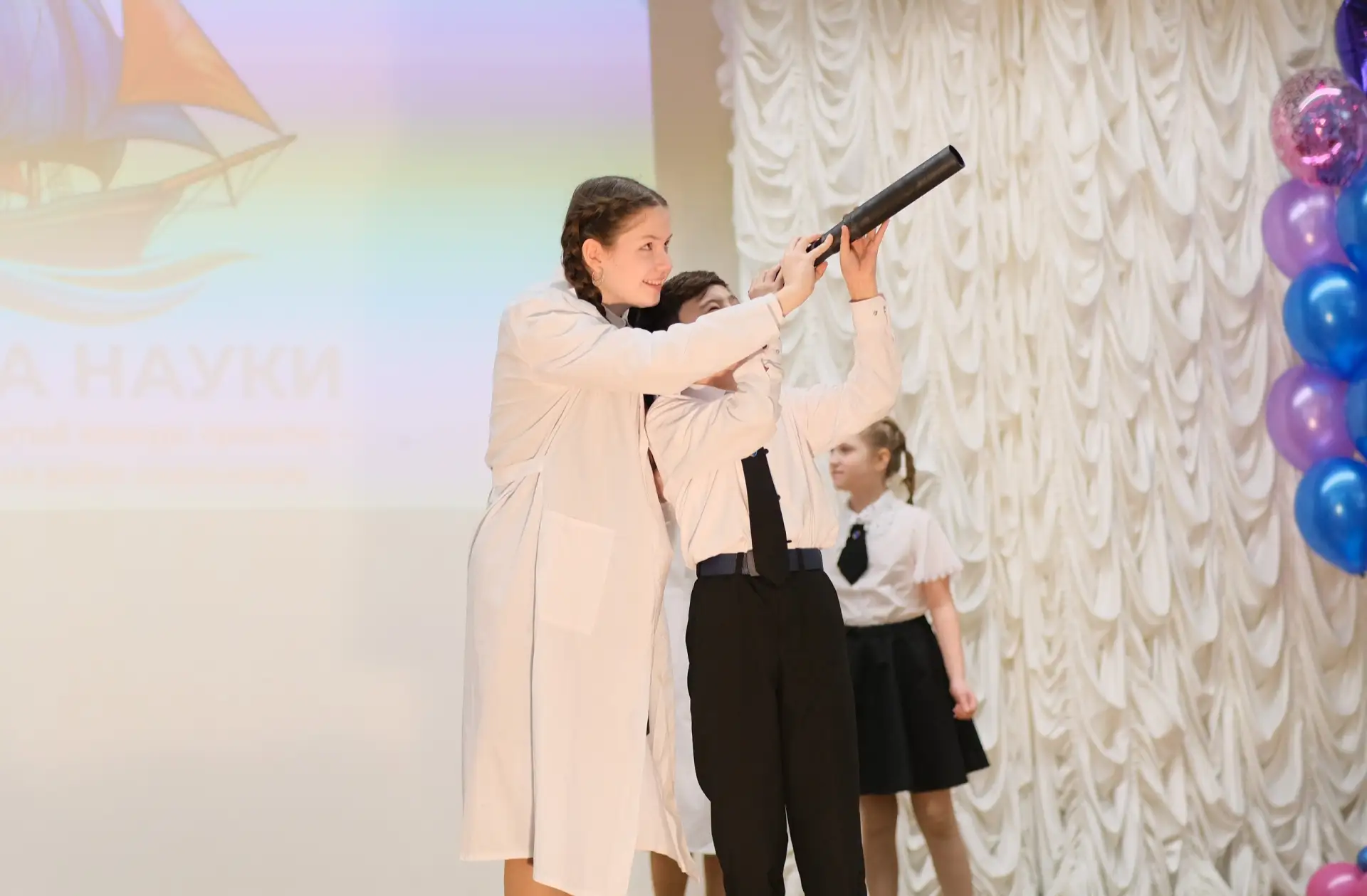 🎓 «Паруса науки» наполнились ветром открытий: в лицее № 410 прошёл очный этап регионального конкурса