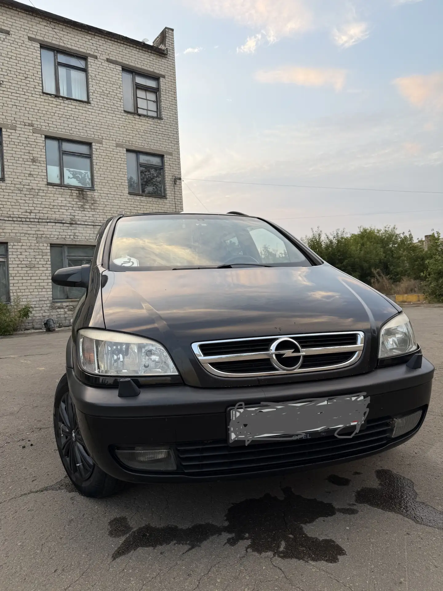 Продам семейный минивэн Opel Zafira A 2003 года выпуска 2.0 турбо дизель. Автомобиль бы...