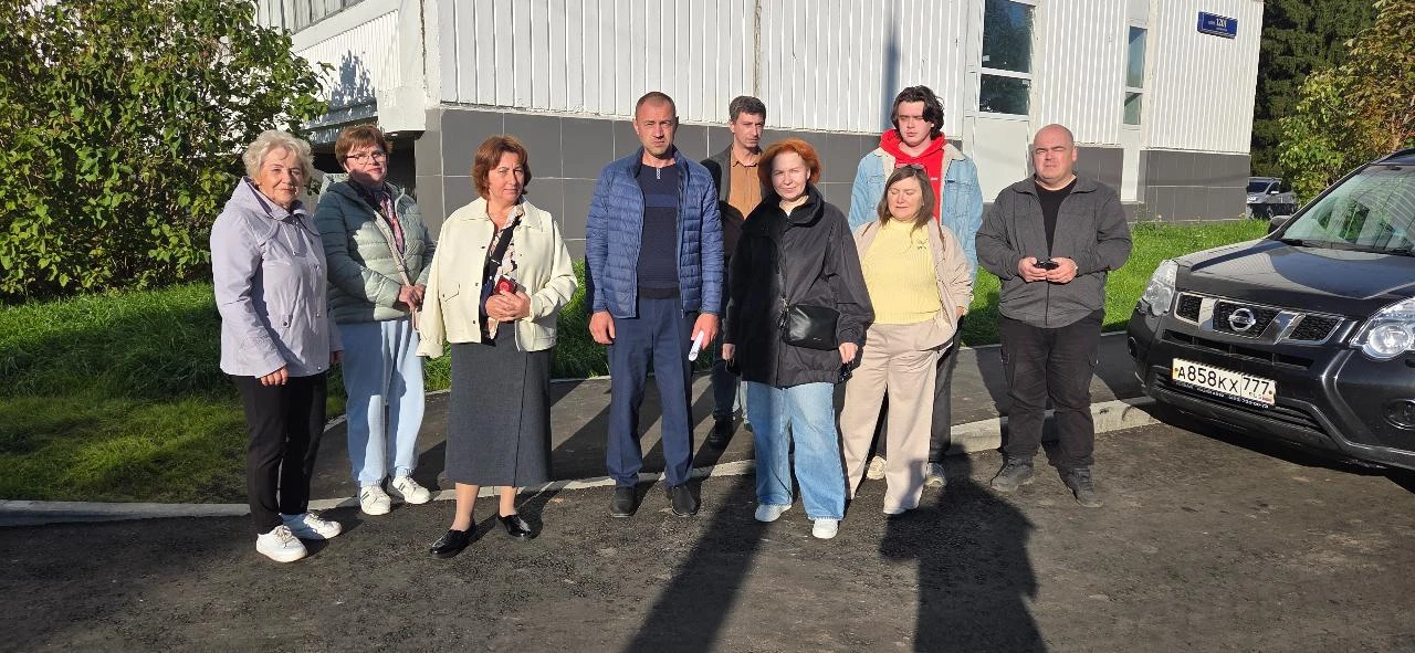 📆 Вчера глава управы Гусева Наталия Юрьевна провела еженедельный обход территории корп...