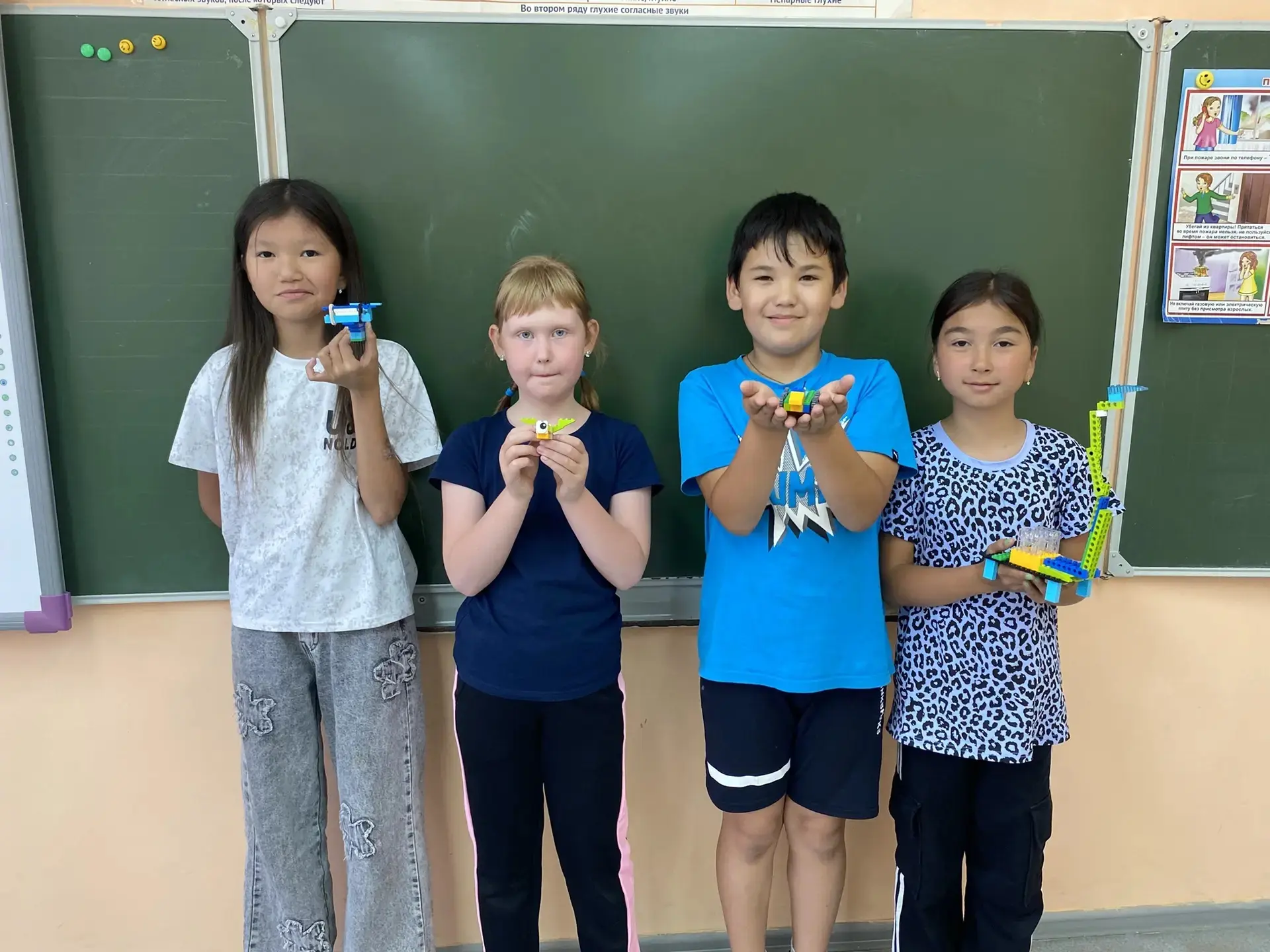 🦊🦜🐘 Сегодня в лагере «Солнышко» — волшебство из Лего! ✨
Прошло невероятно увлекательное занятие к