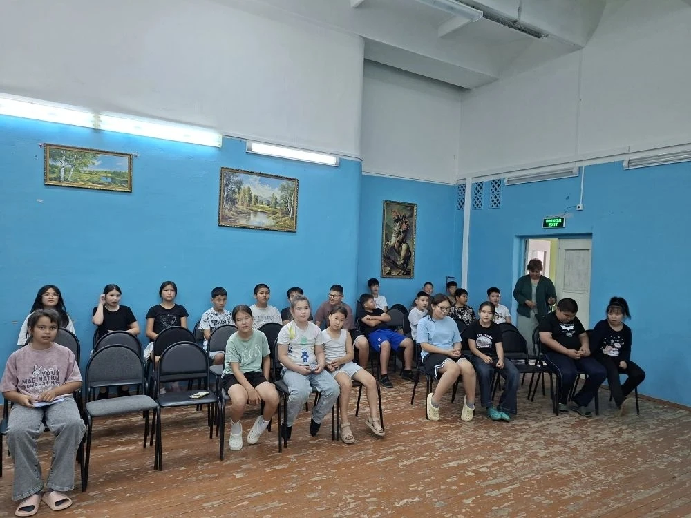 В лагере "Дружба" прошёл квест "Будь в движении", в котором приняли участие команды отрядов "Молния"