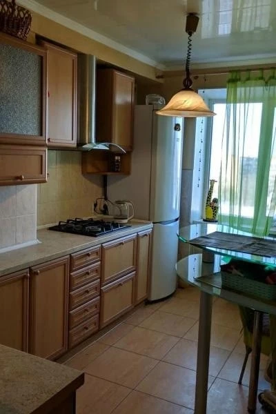 Продается 3к. квартира. в Петровском районе.