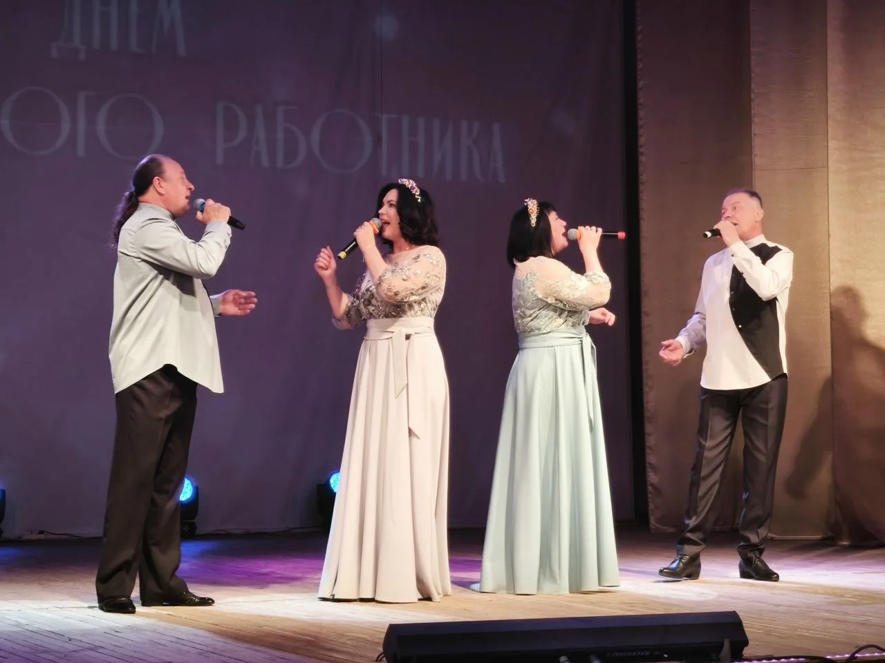 👏ЧЕСТВОВАЛИ ТЕХ, КТО СТОИТ НА СТРАЖЕ ЗДОРОВЬЯ

🎉Накануне профессионального праздника медицинских р