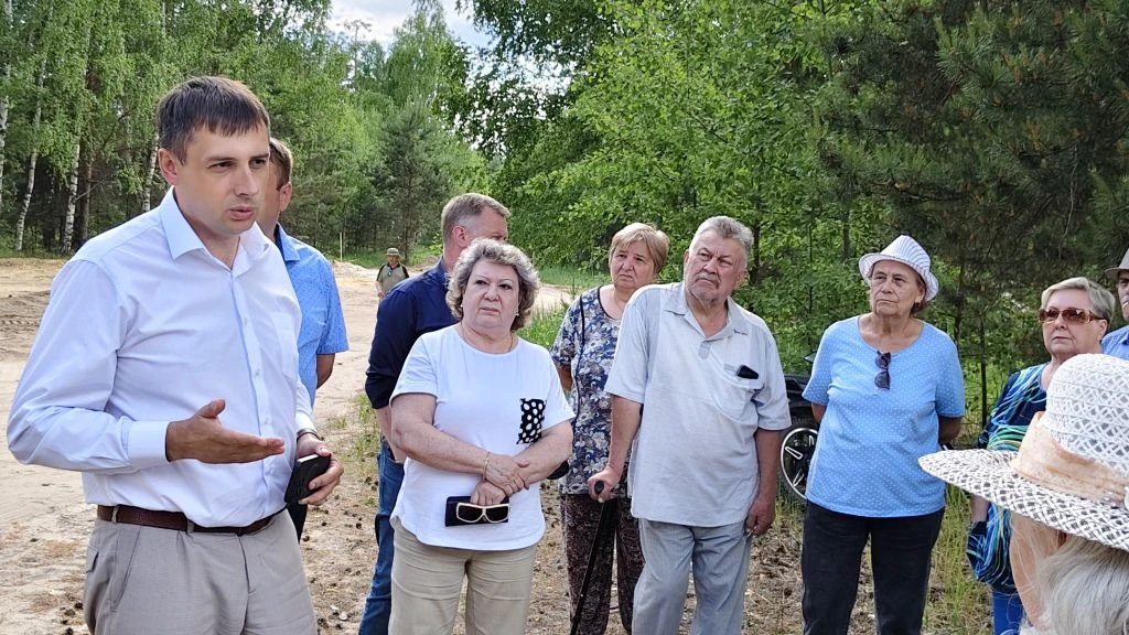 Выездная встреча с жителями деревни Напутново.