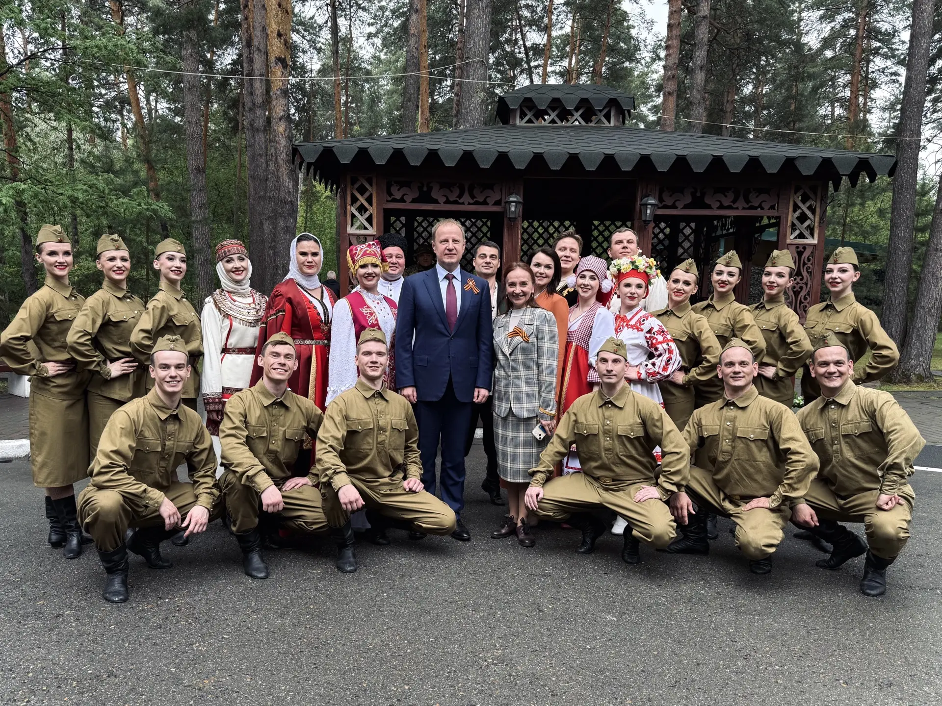 🤍 Сегодня в краевом госпитале для ветеранов войн г. Барнаула мы поздравили ветеранов с...