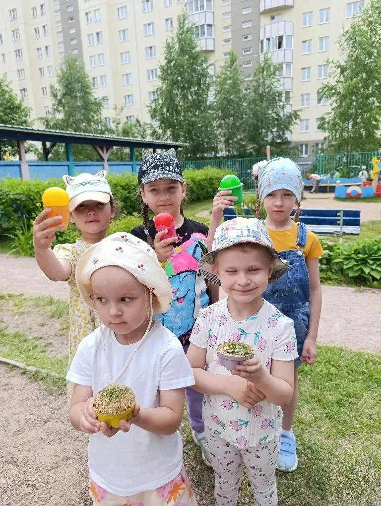 В «Капельке» — сладкий день с историей, творчеством и вкусом!

🍦 Узнали, откуда появилось мороженое