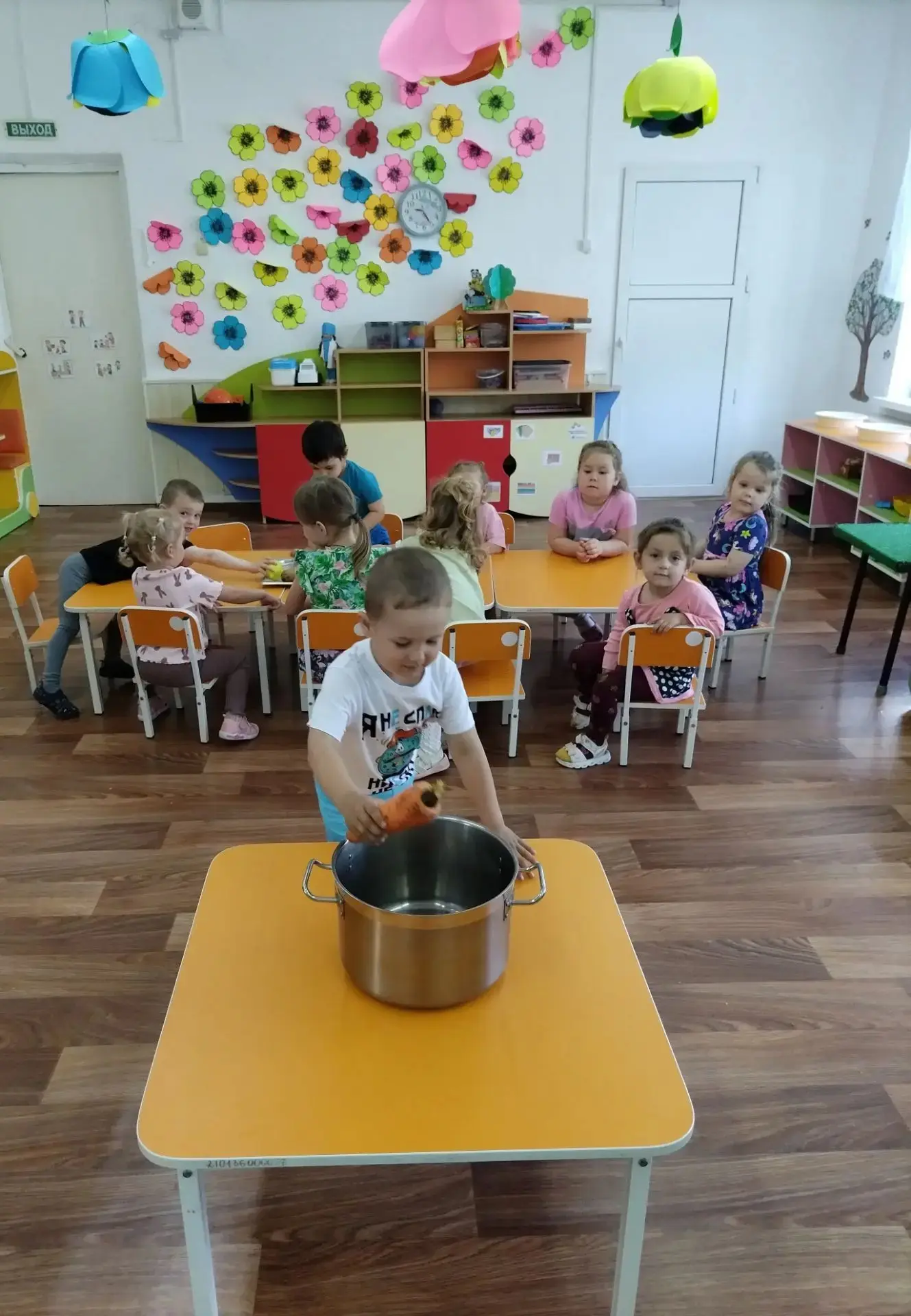 Сегодня в младшей группе, прошёл день свежих овощей.🥕