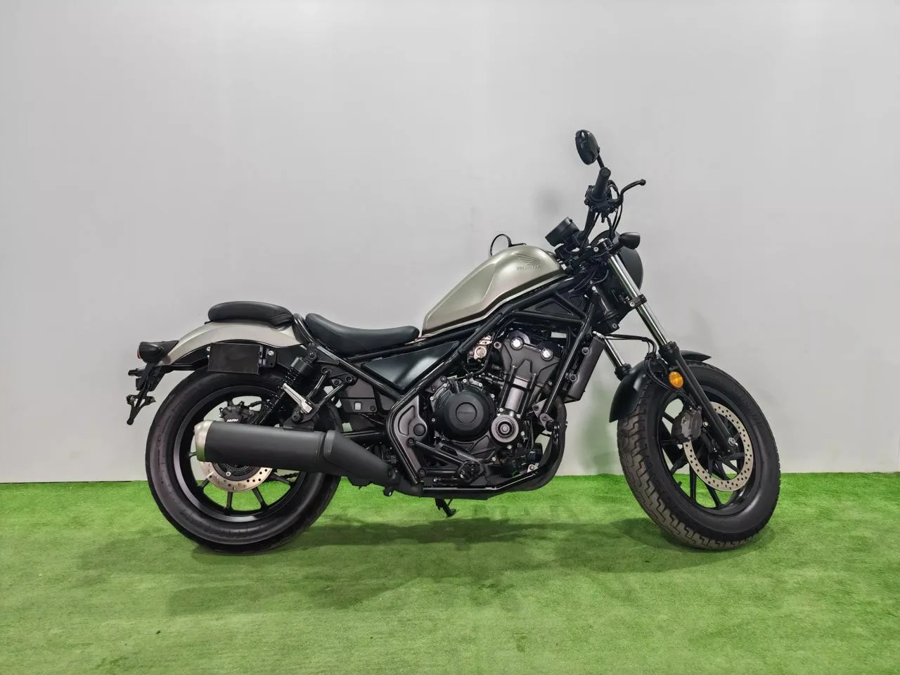 HONDA REBEL 500 в наличии во Владивостоке  Характеристики:  - 2020 год - объем 500 см3 - Аукцион JBA