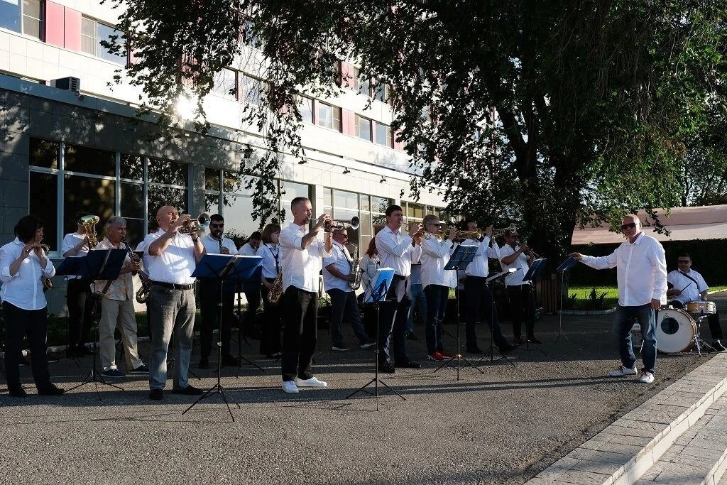 ☀️«Загружай лето»: яркие события августа ждут астраханцев и гостей города
⁣
Особую атмосферу подарят