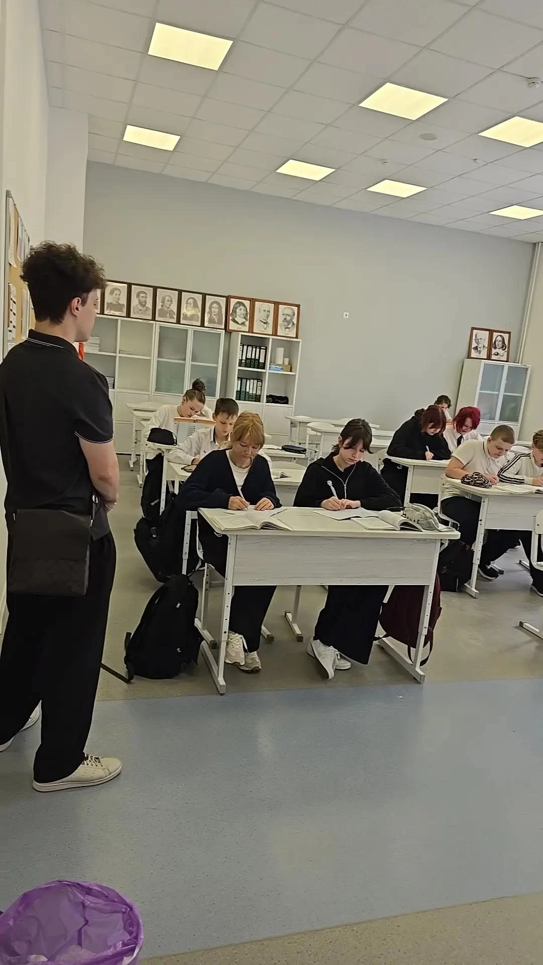 🎉 Накануне Дня учителя в нашем образовательном комплексе по доброй традиции прошёл Ден...