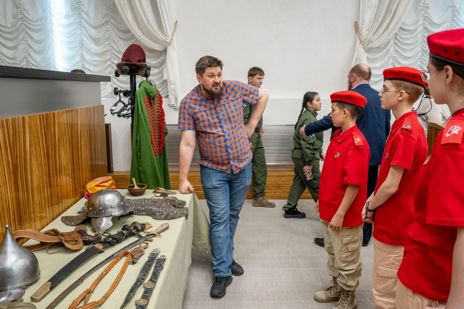 В Законодательном Собрании ЯНАО провела экспертную сессию «Историческое наследие Ямала:...