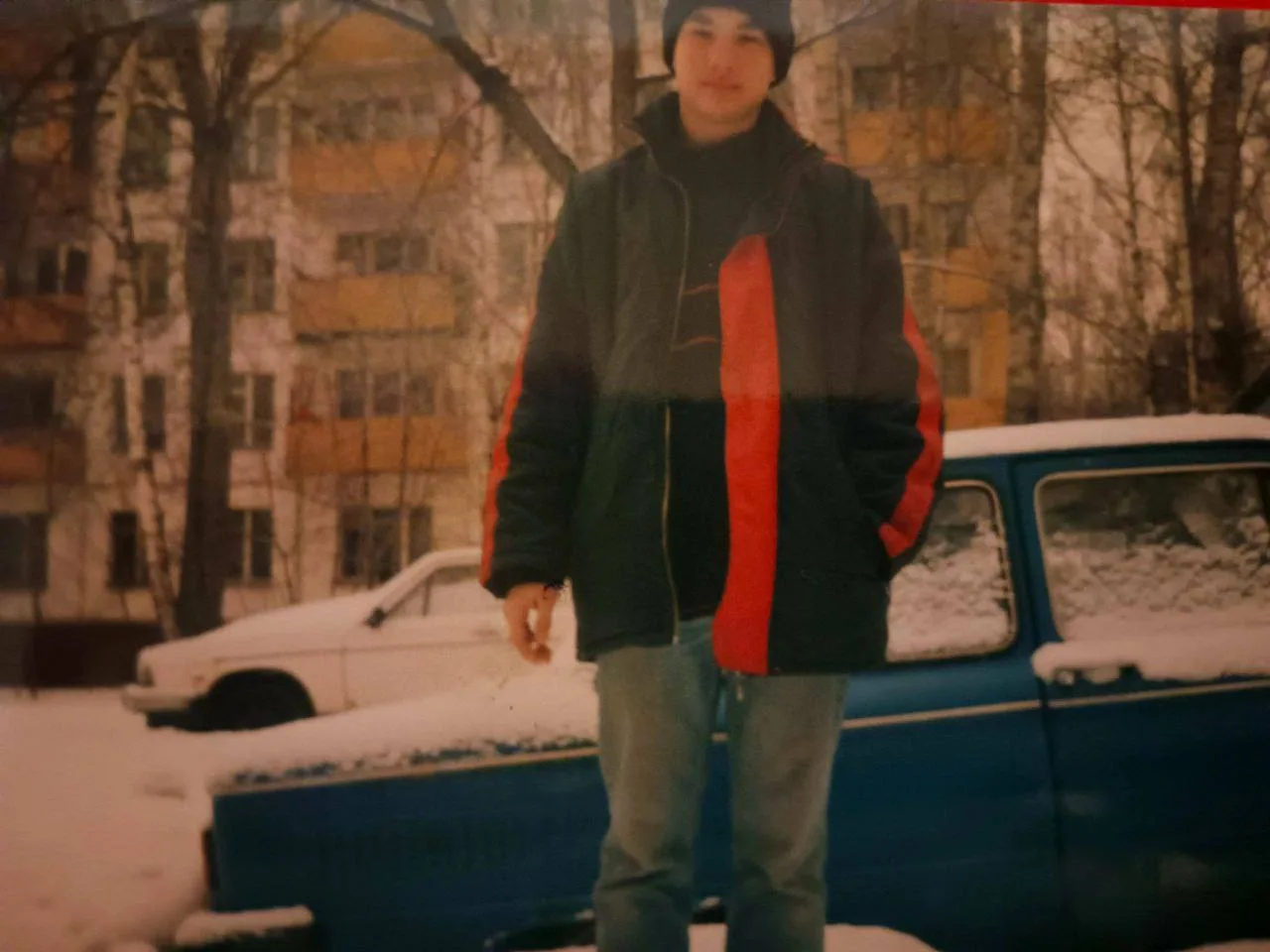 Теплый архивный кадр, которым не мог не поделиться с вами. Во дворах улицы Гарибальди.