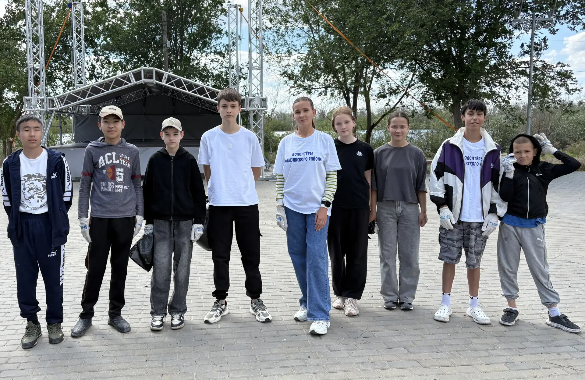📌    Каникулы продолжаются! И наши ученики продолжают заниматься полезными и важными делами. Одна и