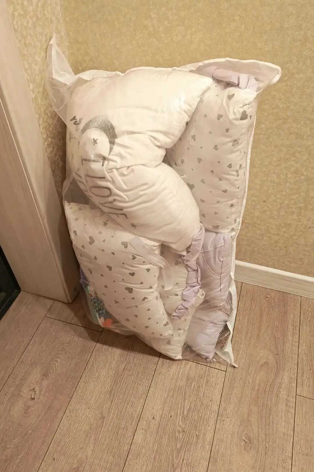 Отдам вещи для малышей, самовывоз район витэна.