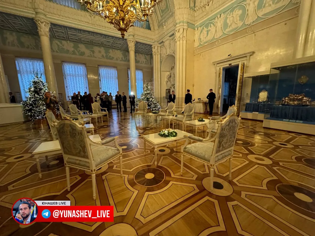Во время ответов на вопросы из зала Путин вспомнил свою недавнюю встречу с Си Цзиньпино...